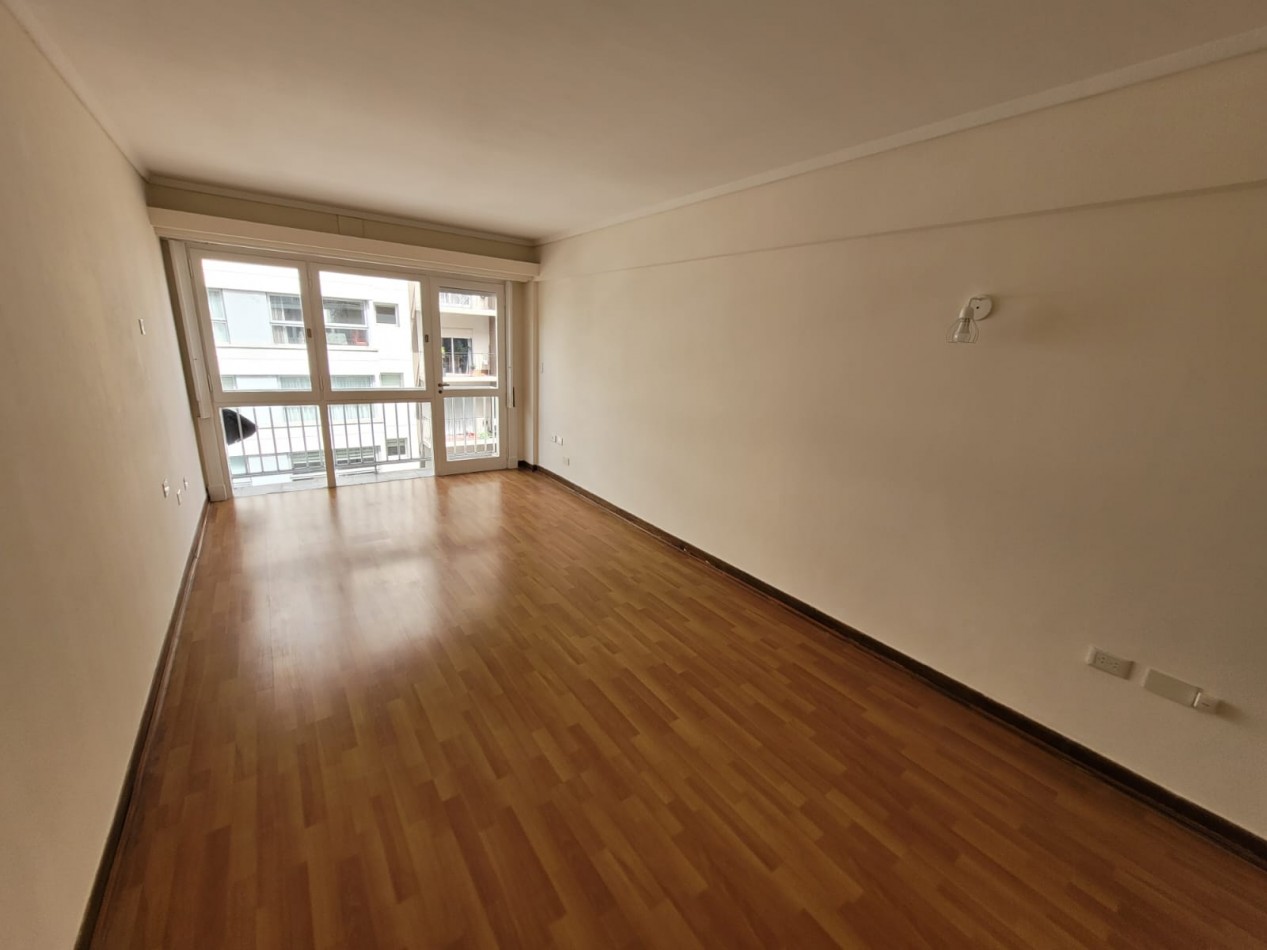 VENTA EXELENTE DEPTO 3 AMB. AL FRENTE ZONA ALDREY MAR DEL PLATA