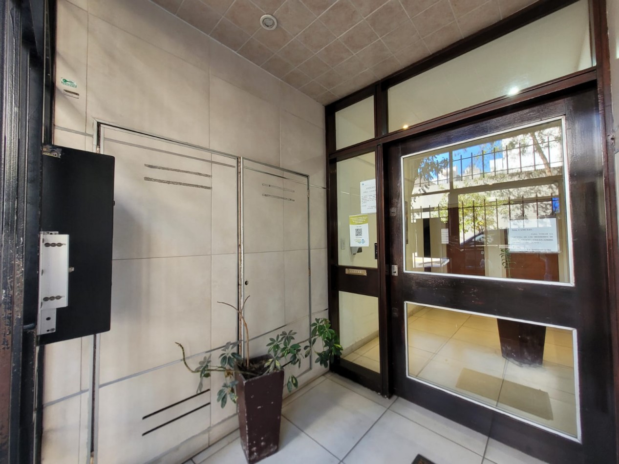 VENTA DEPTO 3 AMB. Balcon Centro