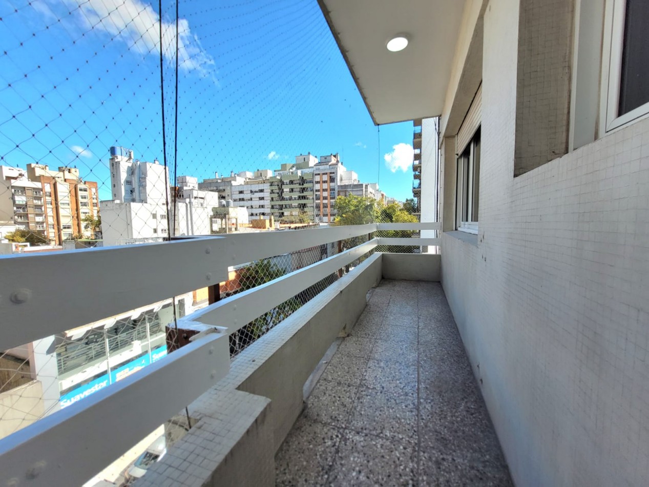 VENTA DEPTO 3 AMB. Balcon Centro
