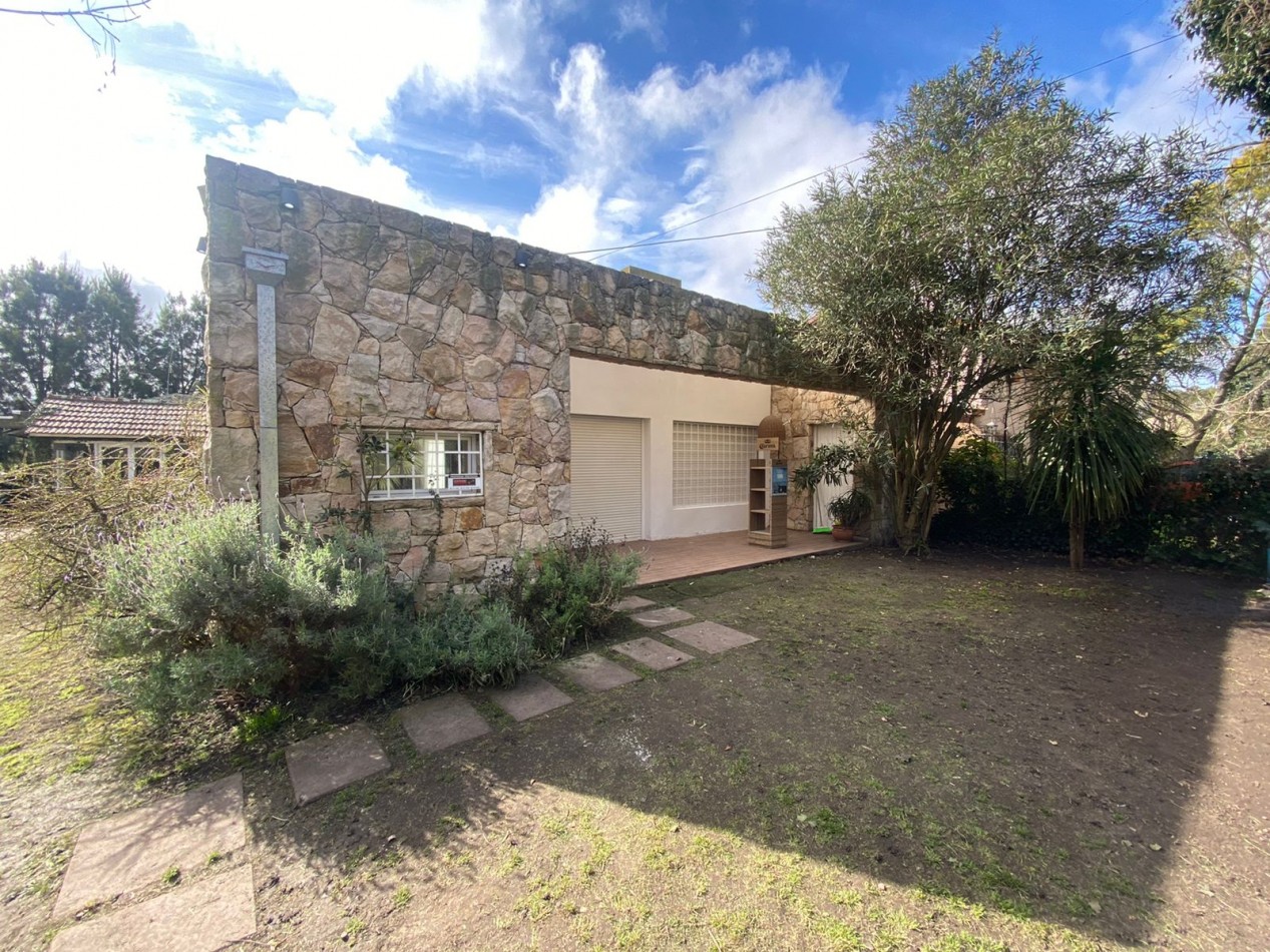 ALQUILER 24 MESES CASA 3 AMB CON GRAN PARQUE BARRIO LA FLORIDA
