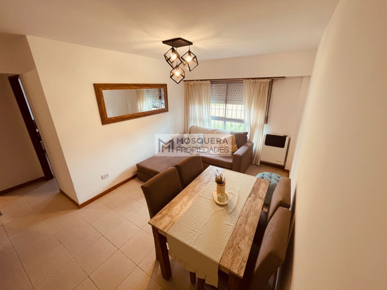 VENTA DEPARTAMENTO 2 AMBIENTES RECICLADO BARRIO LOS PINARES