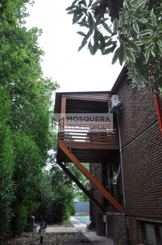 VENTA CASA SOBRE DOS LOTES DE TERRENO