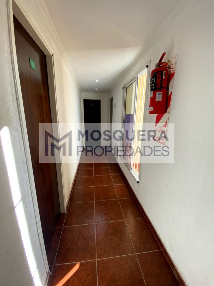 Hotel reciclado Mar del Plata con Departamento LOFT a la calle a 4 cuadras del mar y a 100 mts Facultad de Medicina !!