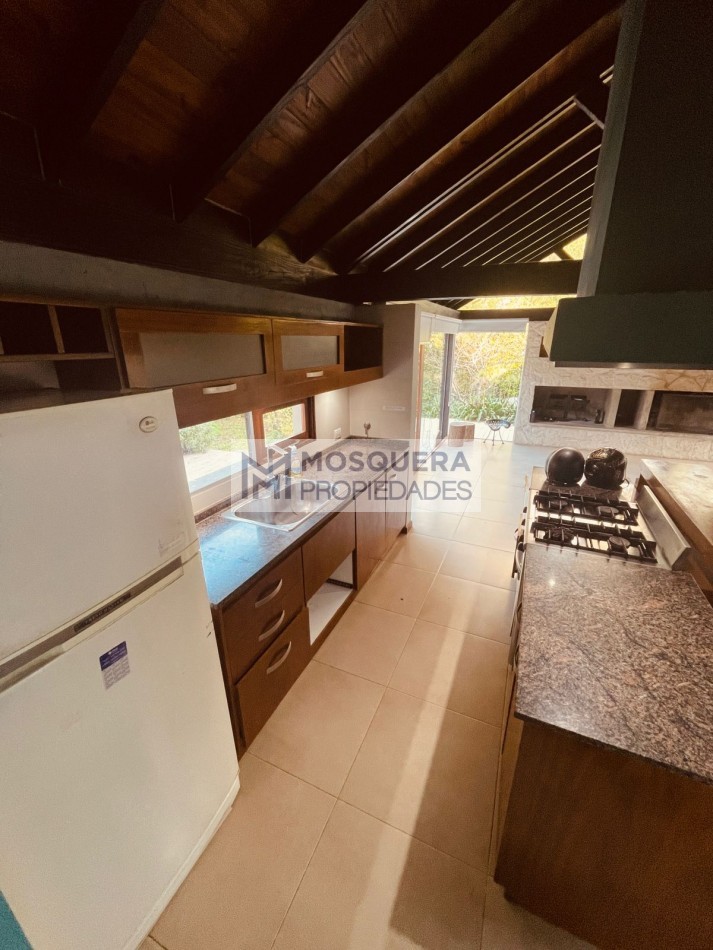 Venta casa Bosque Peralta Ramos 