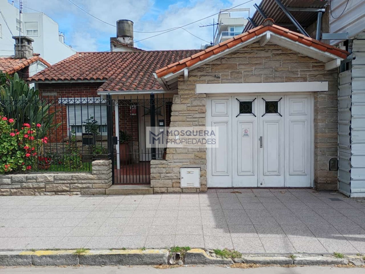 CASA EN VENTA PLENO BARRIO CHAUVIN