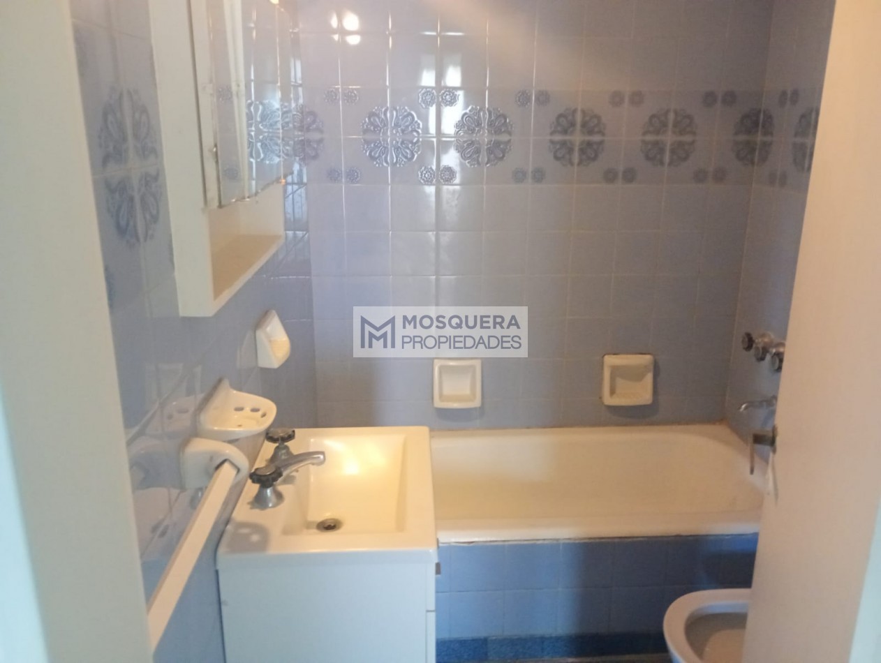 VENTA DEPTO 1 AMB PARA RECICLAR OPORTUNIDAD