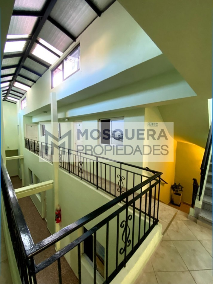 Hotel reciclado Mar del Plata con Departamento LOFT a la calle a 4 cuadras del mar y a 100 mts Facultad de Medicina !!