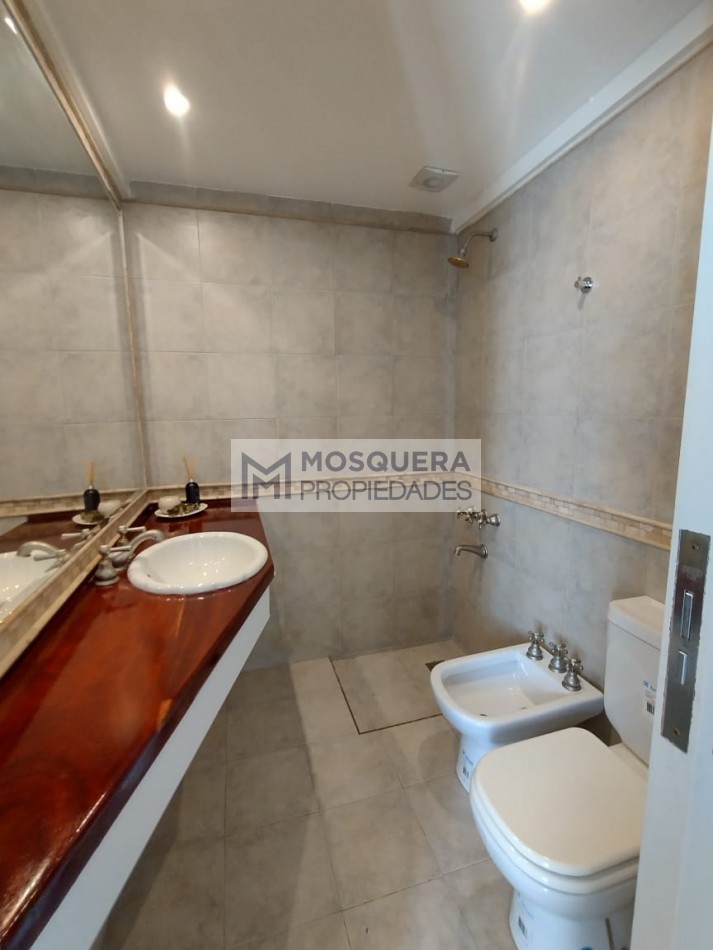 OPORTUNIDAD EN VENTA RECICLADO A ESTRENAR PH 3 AMB LA PERLA
