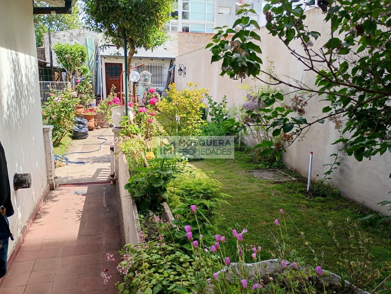 CASA EN VENTA PLENO BARRIO CHAUVIN