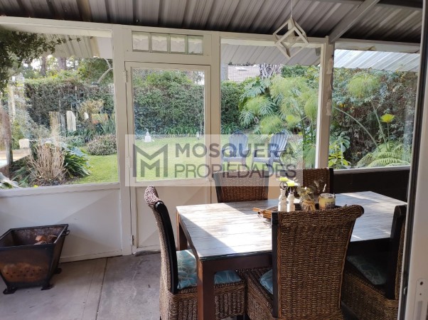 VENTA MODERNA CASA BOSQUE PERALTA RAMOS