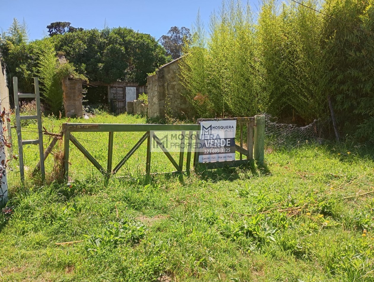 TERRENO EN LOS ACANTILADOS.